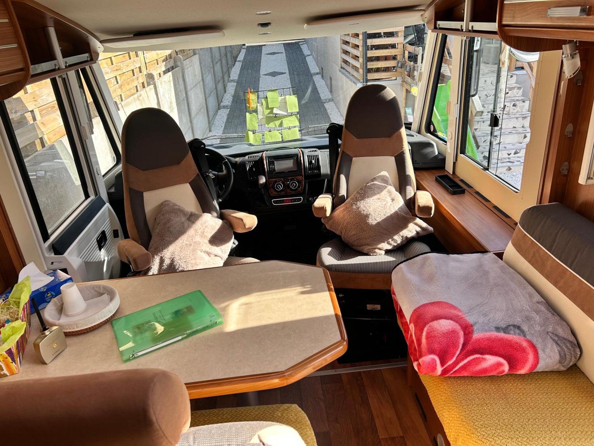 Terrain De Loisirs En Plein Centre De Lievin Camping Car ภายนอก รูปภาพ